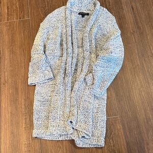 Banana Republic Blue and White Knit Sweater